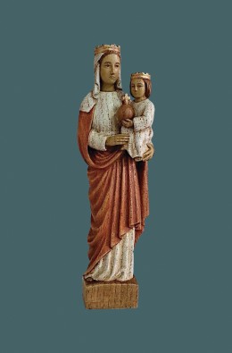 Our Lady Queen - White / Red - 25 Cm
