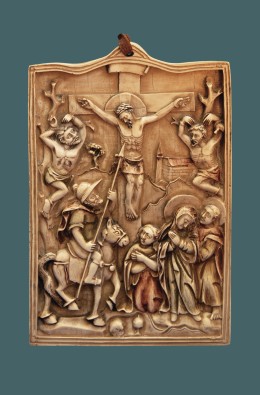 B. Relevo Crucificação - Marfinite - 15 Cm